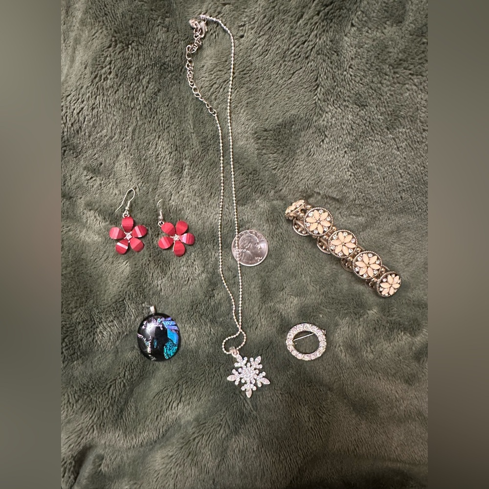 Elegant Silver Snowflake Necklace and red Flower Earrings costume, jewelry